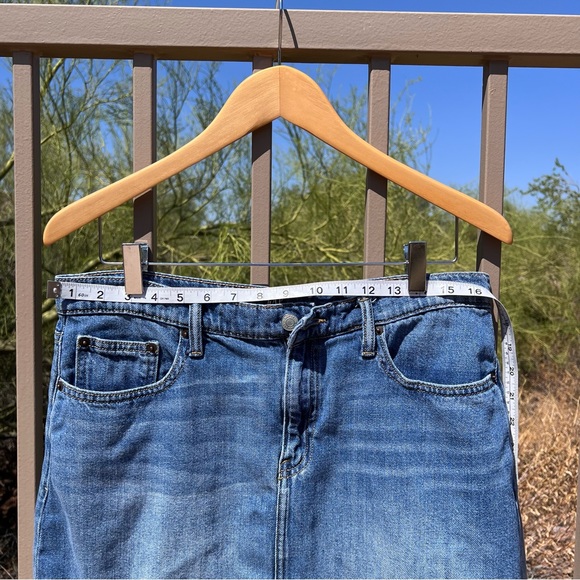 GAP Women’s Denim Skirt Size 31 Tall Grand Color Denim - Picture 7 of 11